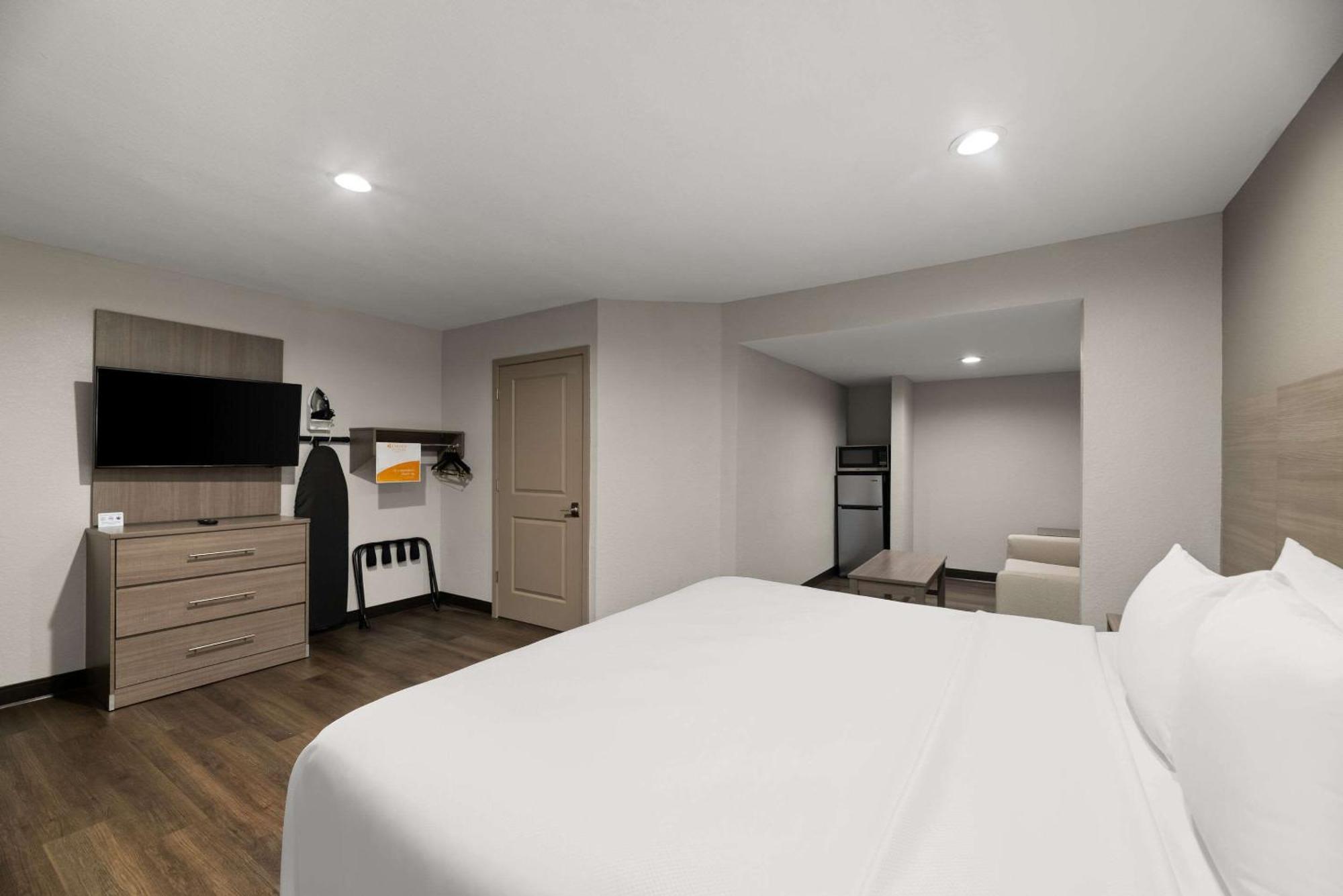 Quality Suites Wildwood - The Villages Exterior photo