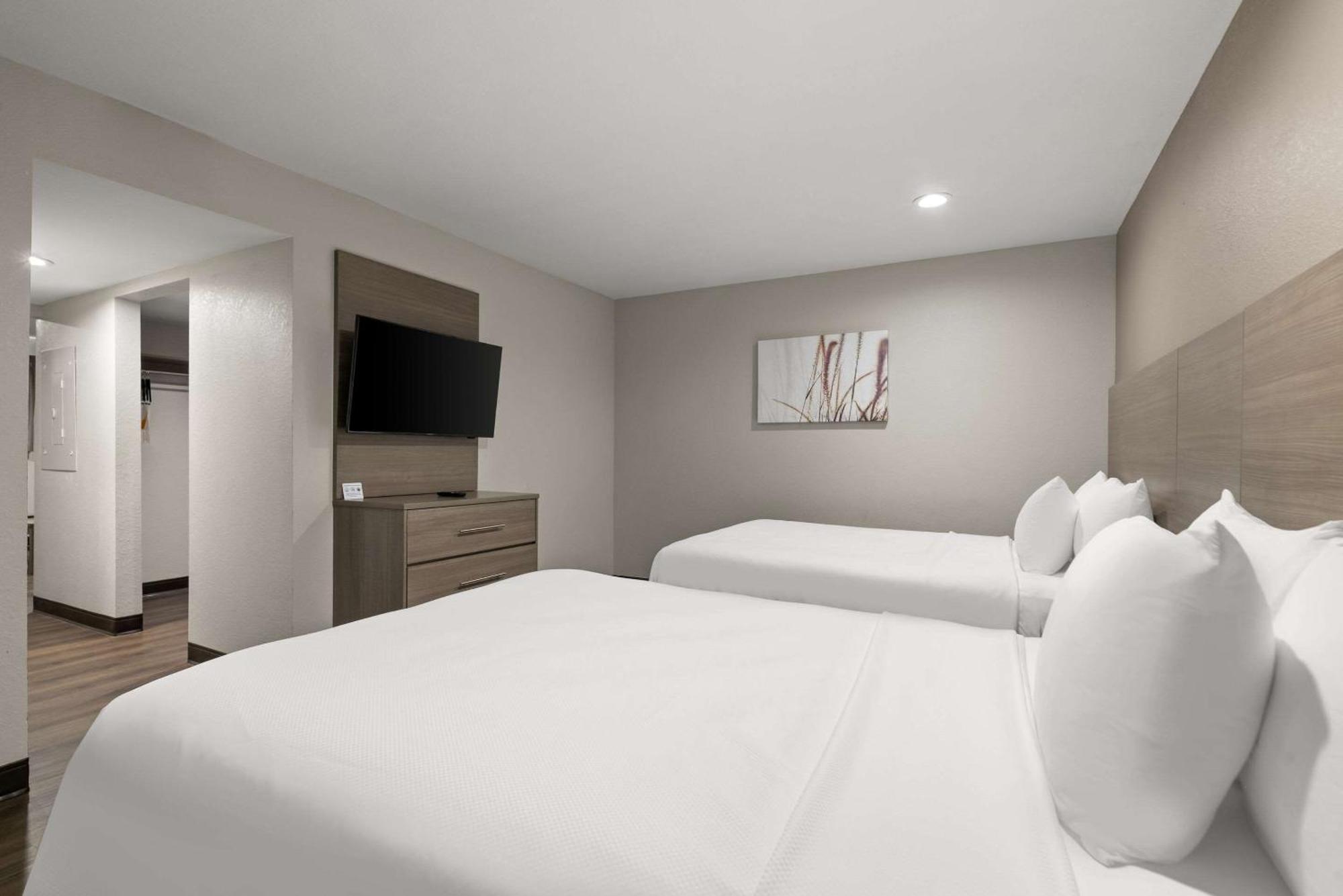 Quality Suites Wildwood - The Villages Exterior photo